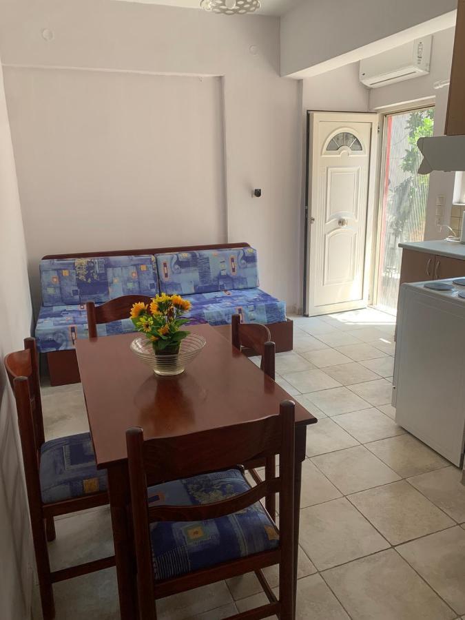 Domenica House Apartment Kondaraina Bagian luar foto
